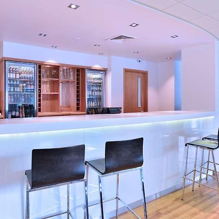Travelodge Swindon Central Restaurant foto