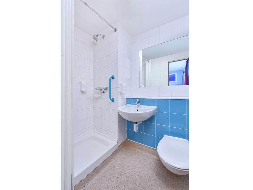 Travelodge Swindon Central Kamer foto